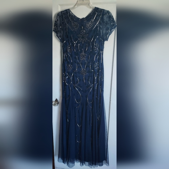 Adrianna Papell Hand-Beaded Godet Gown in Navy, Size 14 - Picture 6 of 9
